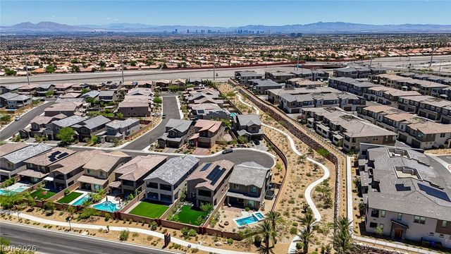 2557 Iron Crest Lane, Las Vegas, NV 89138