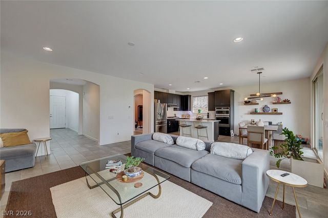 2557 Iron Crest Lane, Las Vegas, NV 89138