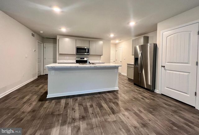 704 QUEENSBURY CT, Elkton, MD 21921
