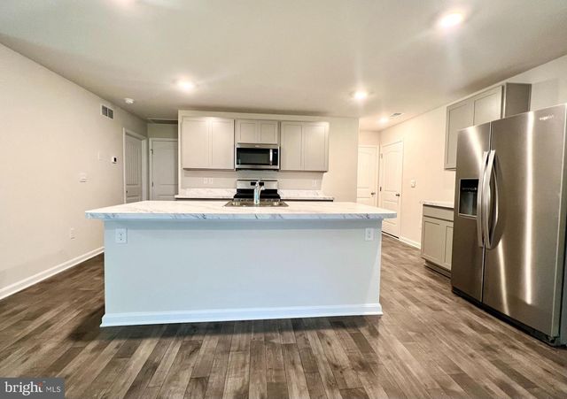 704 QUEENSBURY CT, Elkton, MD 21921