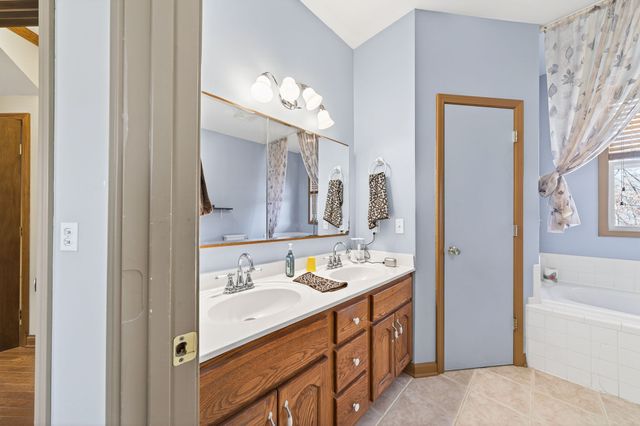 2144 Street Place Loop, Monterey, TN 38574