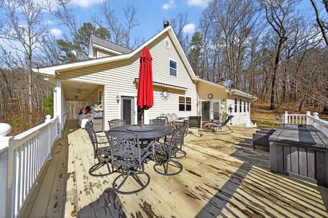 2144 Street Place Loop, Monterey, TN 38574