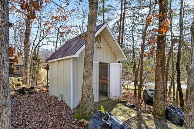 2144 Street Place Loop, Monterey, TN 38574