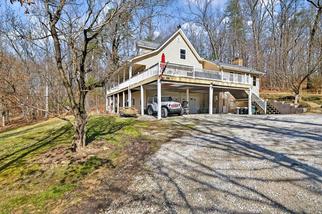 2144 Street Place Loop, Monterey, TN 38574