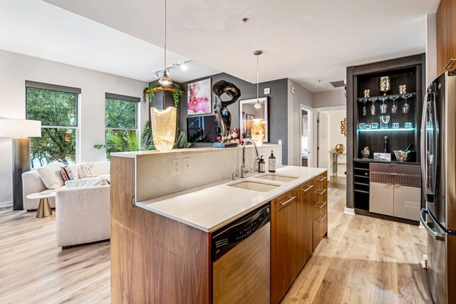 2323 N Houston Street 204, Dallas, TX 75219