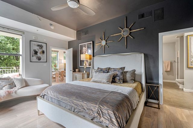 2323 N Houston Street 204, Dallas, TX 75219