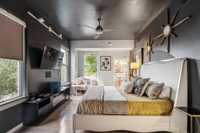 2323 N Houston Street 204, Dallas, TX 75219