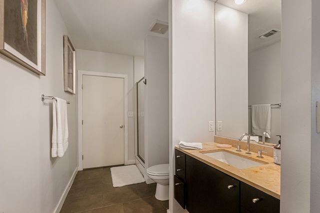 2323 N Houston Street 204, Dallas, TX 75219