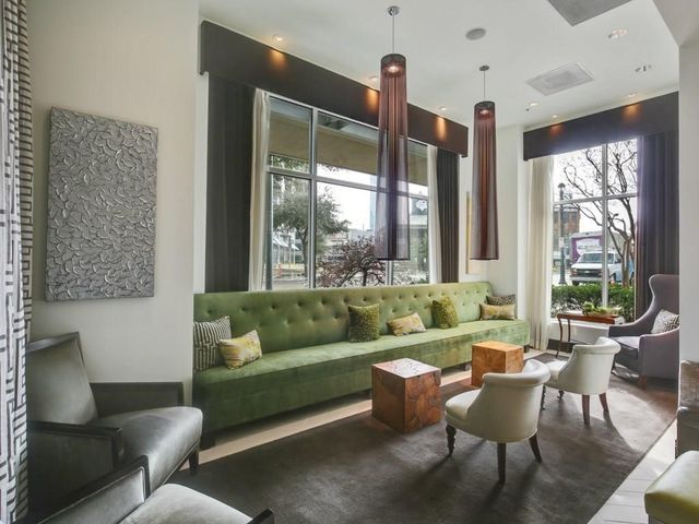 2323 N Houston Street 204, Dallas, TX 75219