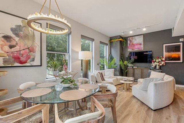 2323 N Houston Street 204, Dallas, TX 75219
