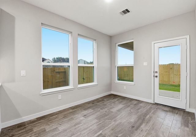 2415 Inlet Court, Fresno, TX 77545