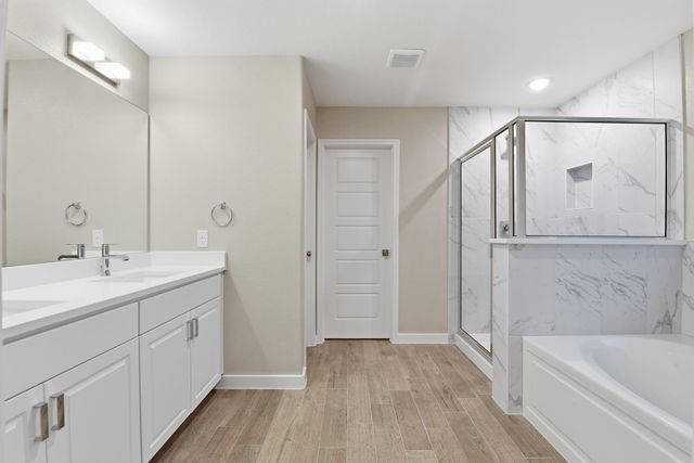 2415 Inlet Court, Fresno, TX 77545