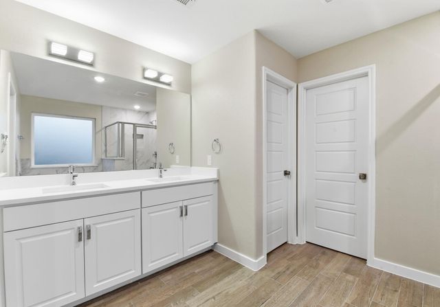 2415 Inlet Court, Fresno, TX 77545