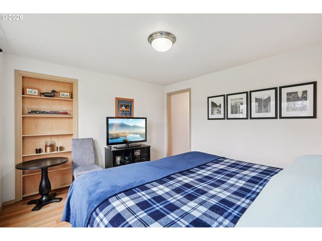 39 IRONWOOD Dr, Longview, WA 98632