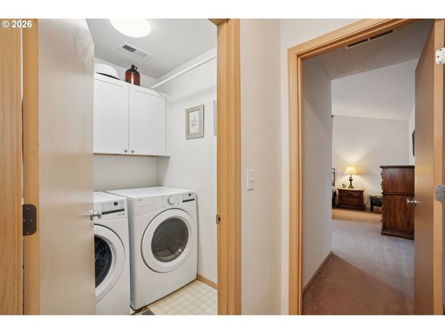 39 IRONWOOD Dr, Longview, WA 98632