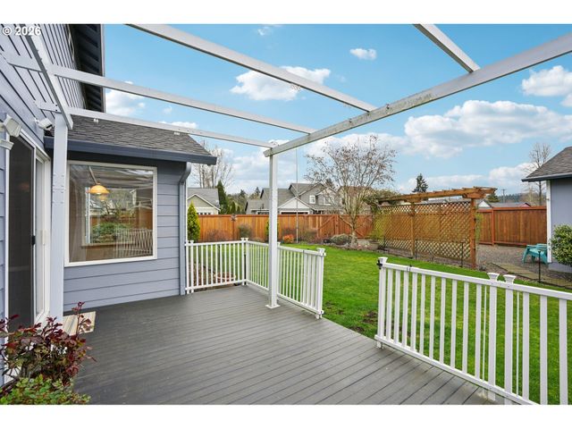 39 IRONWOOD Dr, Longview, WA 98632