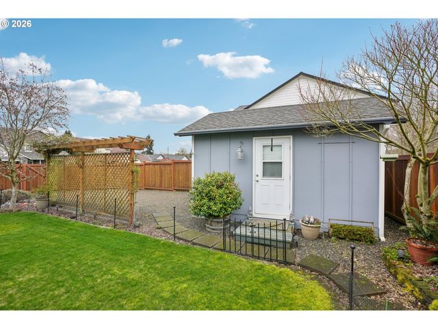 39 IRONWOOD Dr, Longview, WA 98632