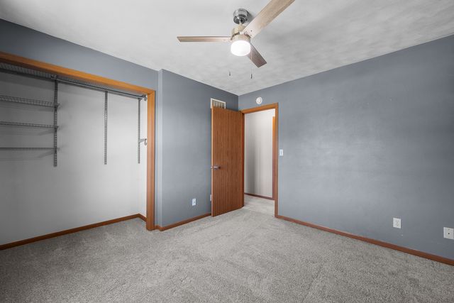 504 4th Avenue W, Andalusia, IL 61232