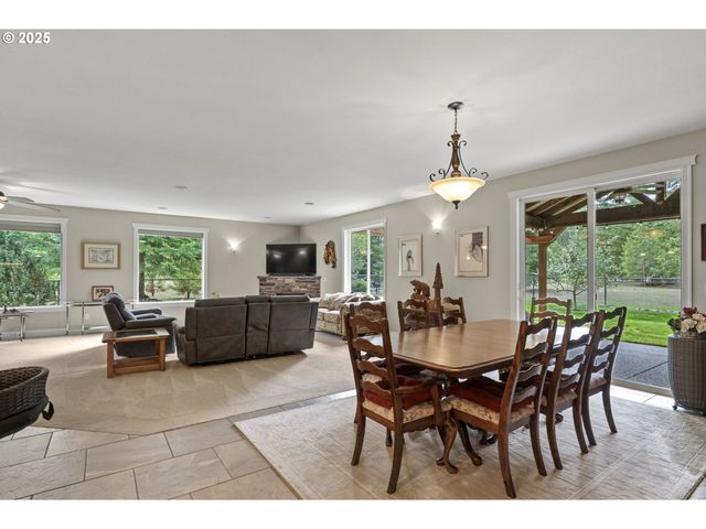 330 RILEY Ct, Toutle, WA 98649