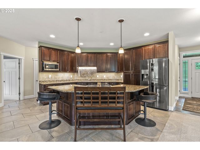 330 RILEY Ct, Toutle, WA 98649