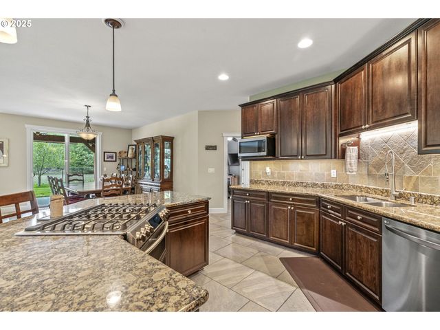 330 RILEY Ct, Toutle, WA 98649