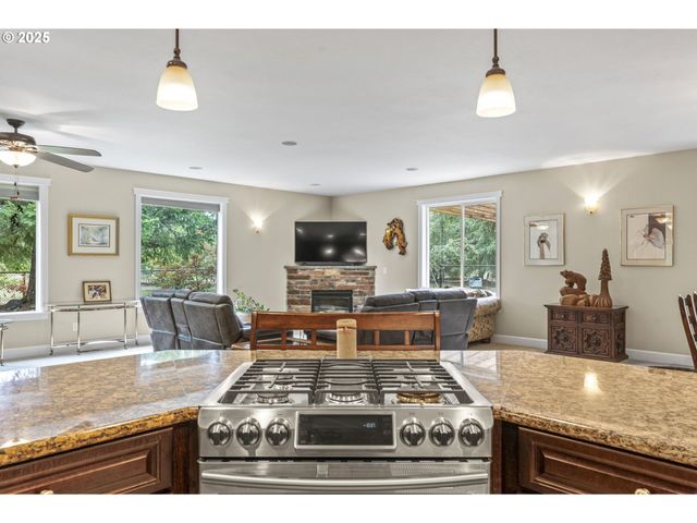 330 RILEY Ct, Toutle, WA 98649