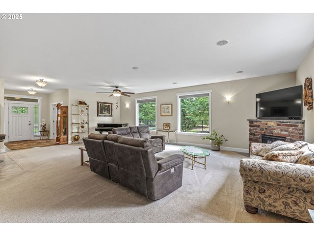 330 RILEY Ct, Toutle, WA 98649