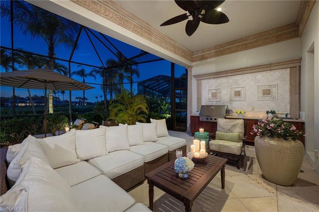 2045 Isla Vista LN, Naples, FL 34105