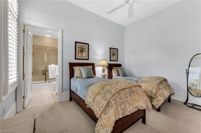 2045 Isla Vista LN, Naples, FL 34105