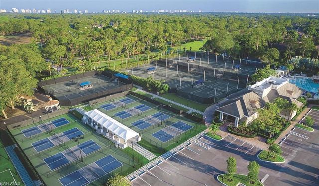 2045 Isla Vista LN, Naples, FL 34105