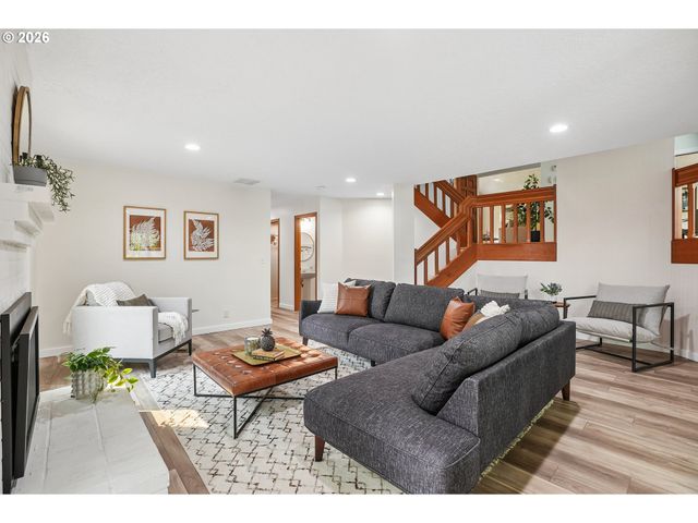 16625 Ne SAN RAFAEL Dr, Portland, OR 97230