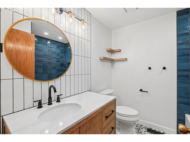 16625 Ne SAN RAFAEL Dr, Portland, OR 97230