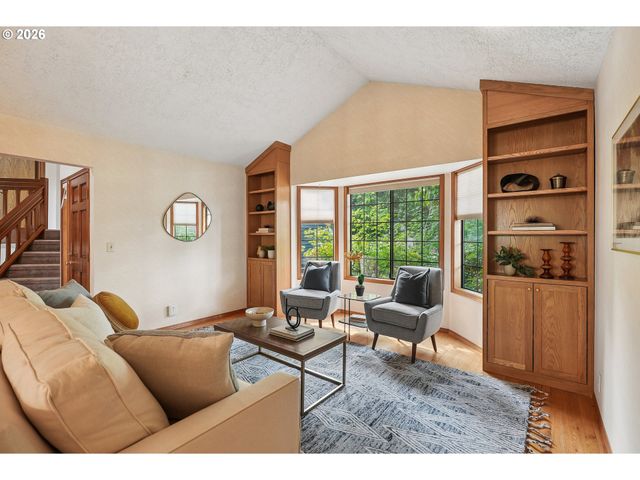 16625 Ne SAN RAFAEL Dr, Portland, OR 97230