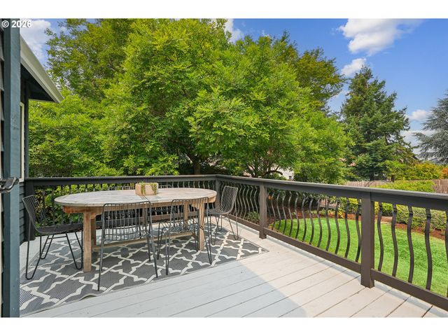 16625 Ne SAN RAFAEL Dr, Portland, OR 97230