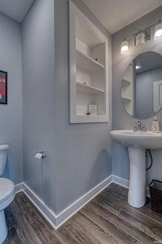 3042 Cornerstone Court, Newburgh, IN 47630