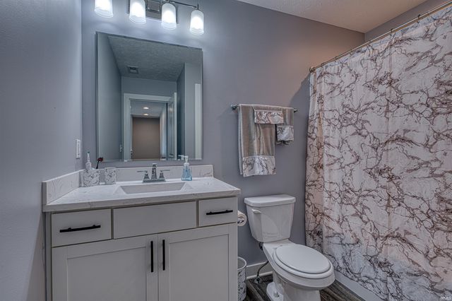 3042 Cornerstone Court, Newburgh, IN 47630