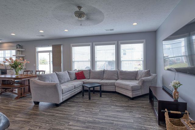 3042 Cornerstone Court, Newburgh, IN 47630