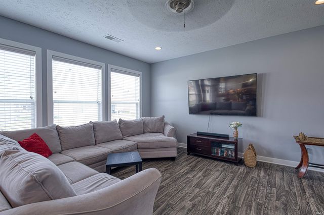 3042 Cornerstone Court, Newburgh, IN 47630