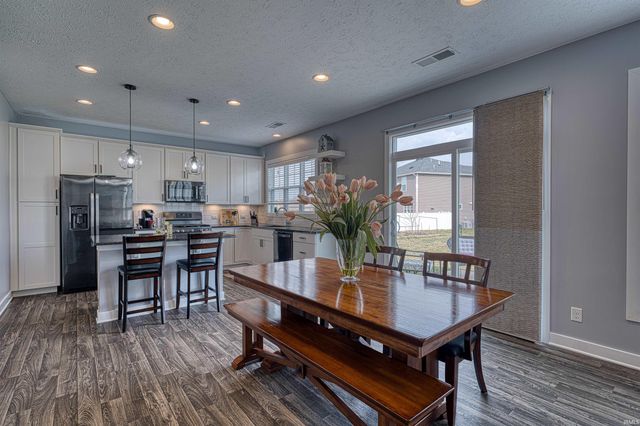 3042 Cornerstone Court, Newburgh, IN 47630