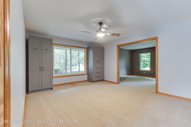 4115 W Howe Road, Dewitt, MI 48820