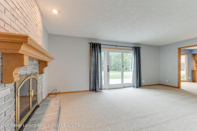 4115 W Howe Road, Dewitt, MI 48820