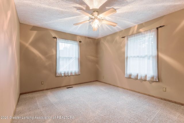 4115 W Howe Road, Dewitt, MI 48820