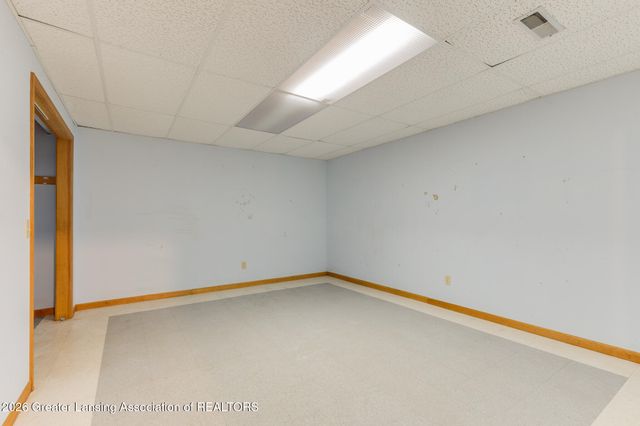 4115 W Howe Road, Dewitt, MI 48820