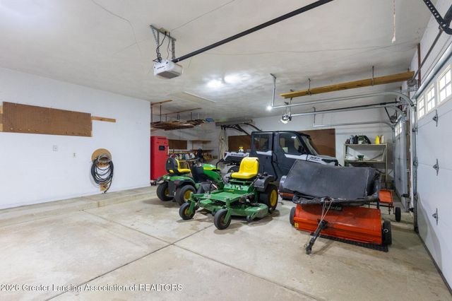 4115 W Howe Road, Dewitt, MI 48820