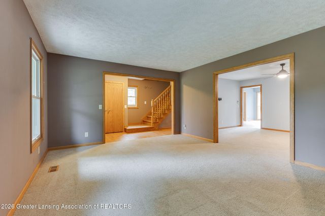 4115 W Howe Road, Dewitt, MI 48820