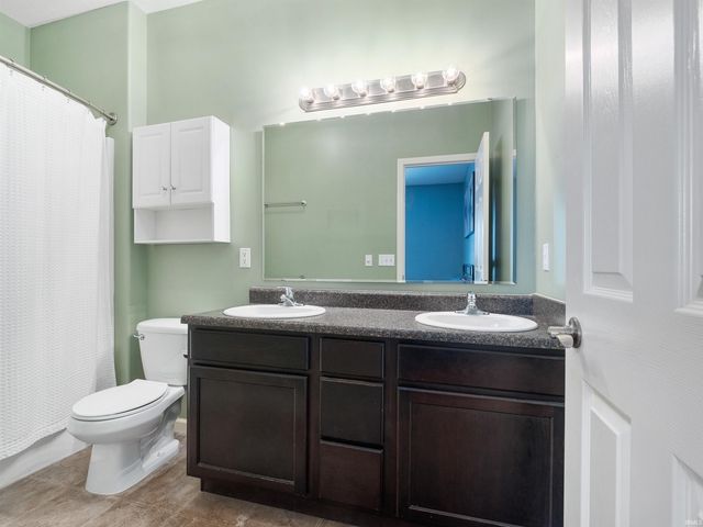 11015 Yalumba Pass, Roanoke, IN 46783