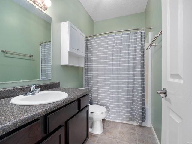 11015 Yalumba Pass, Roanoke, IN 46783