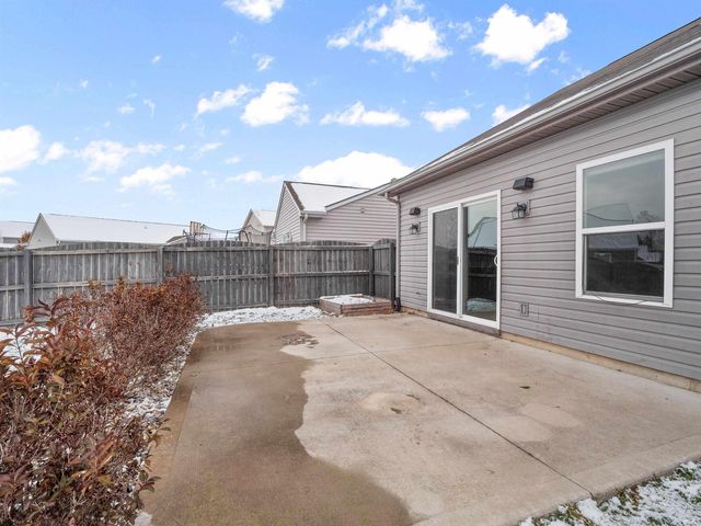 11015 Yalumba Pass, Roanoke, IN 46783