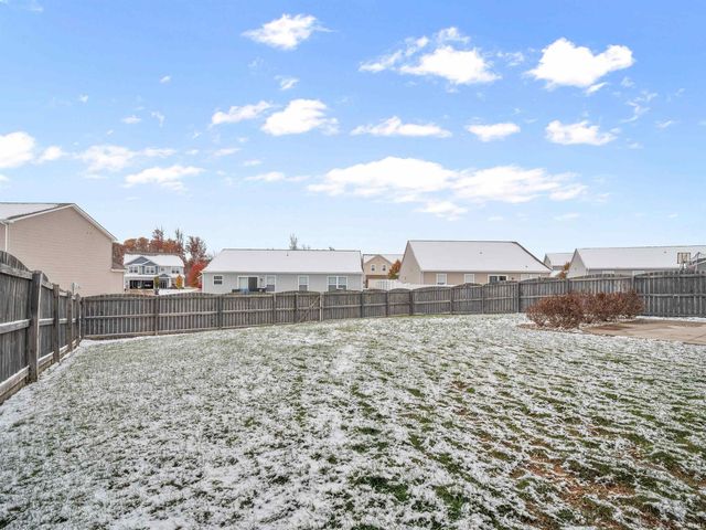 11015 Yalumba Pass, Roanoke, IN 46783