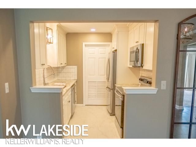 56153 Troon North, Shelby Twp, MI 48316